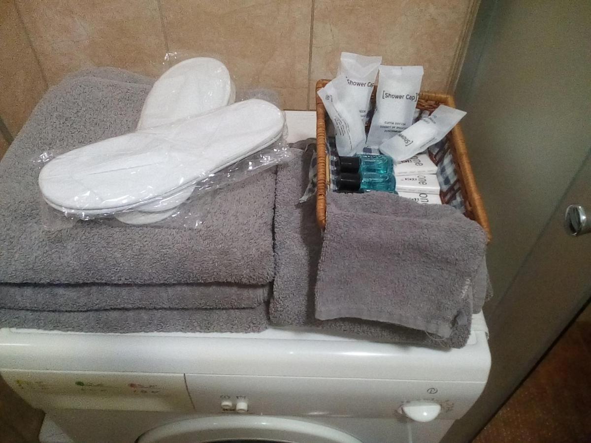 Moezsi Apartman Tolna Exteriör bild